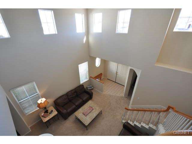 22957 Raintree Ln, Santa Clarita, CA 91390 photo 4