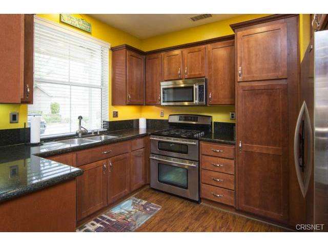 28547 Calex Dr, Valencia, CA 91354 photo 3