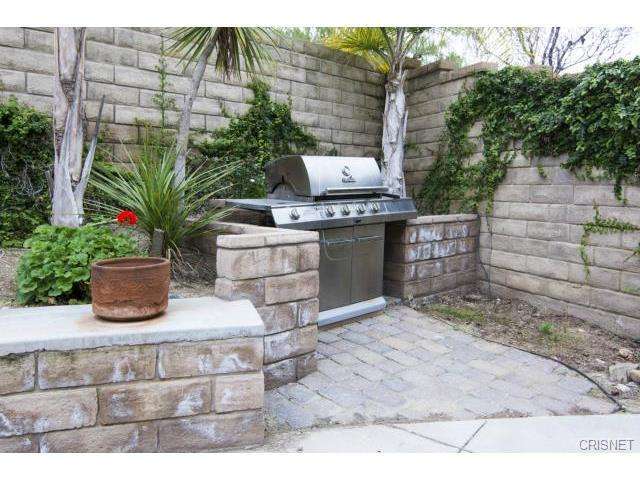 28547 Calex Dr, Valencia, CA 91354 photo 21