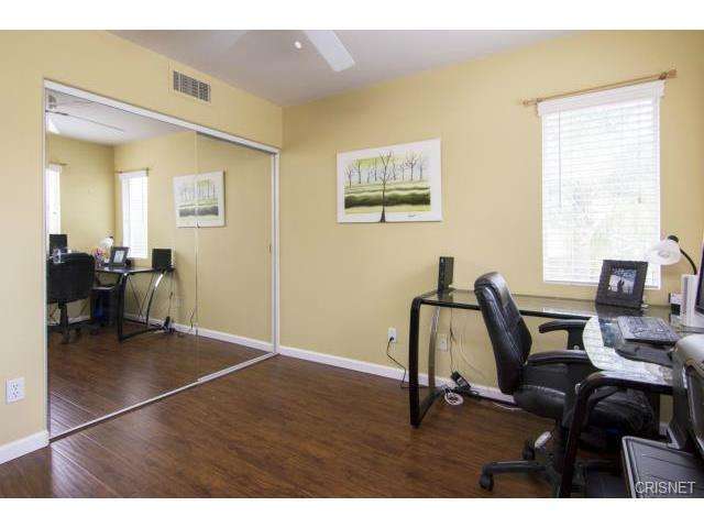28547 Calex Dr, Valencia, CA 91354 photo 19