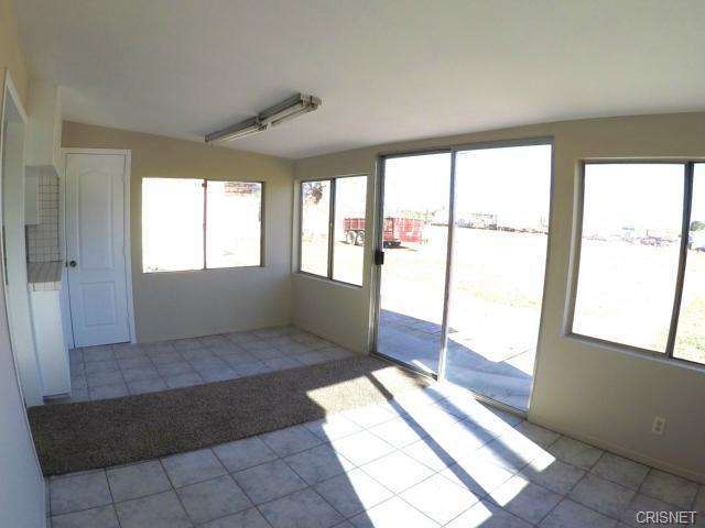 42605 6th St, Lancaster, CA 93535 photo 22