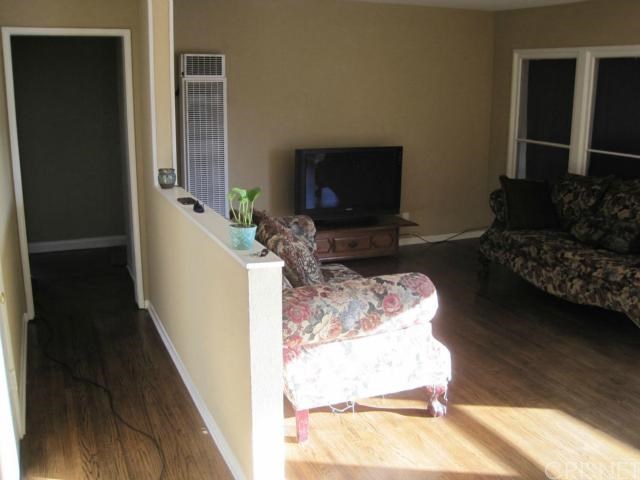 9657 Gullo Ave, Arleta, CA 91331 photo 4