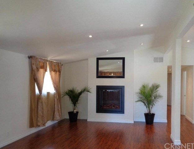 38447 32nd St, Palmdale, CA 93550 photo 5
