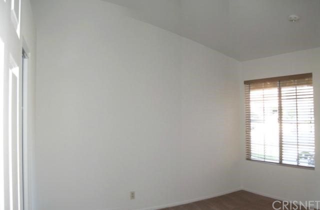 22520 Ash Ct, Santa Clarita, CA 91390 photo 9