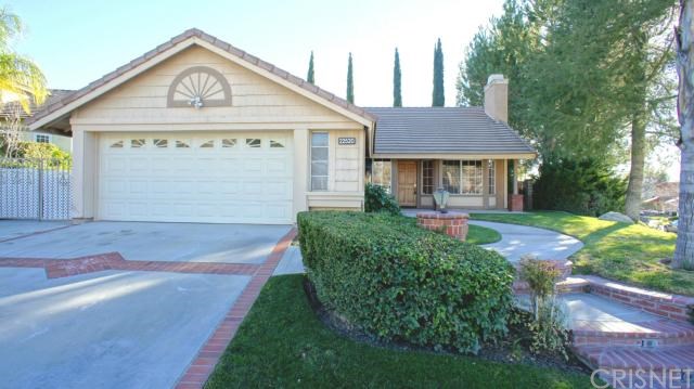 22520 Ash Ct, Santa Clarita, CA 91390 photo 1