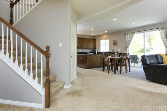 28010 Kenny Ln, Santa Clarita, CA 91350 photo 11