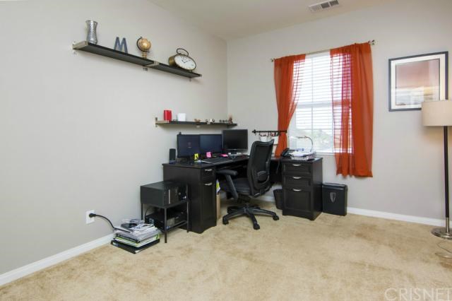 28010 Kenny Ln, Santa Clarita, CA 91350 photo 14