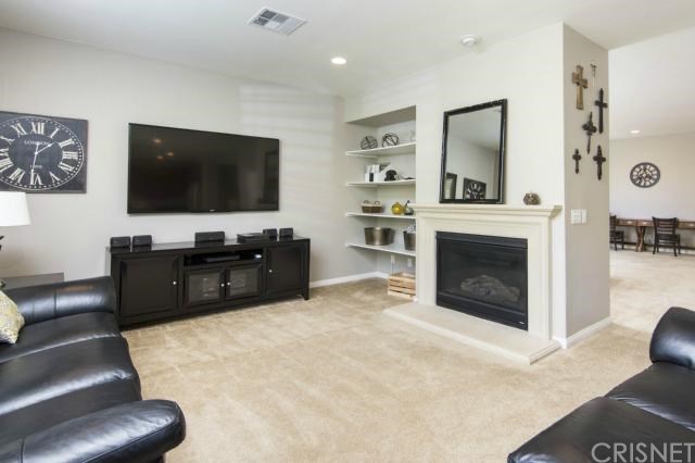 28010 Kenny Ln, Santa Clarita, CA 91350 photo 10