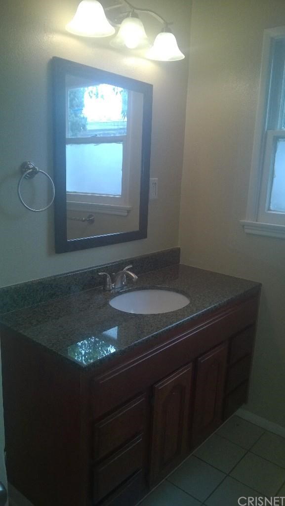 13651 Rayen St, Arleta, CA 91331 photo 9