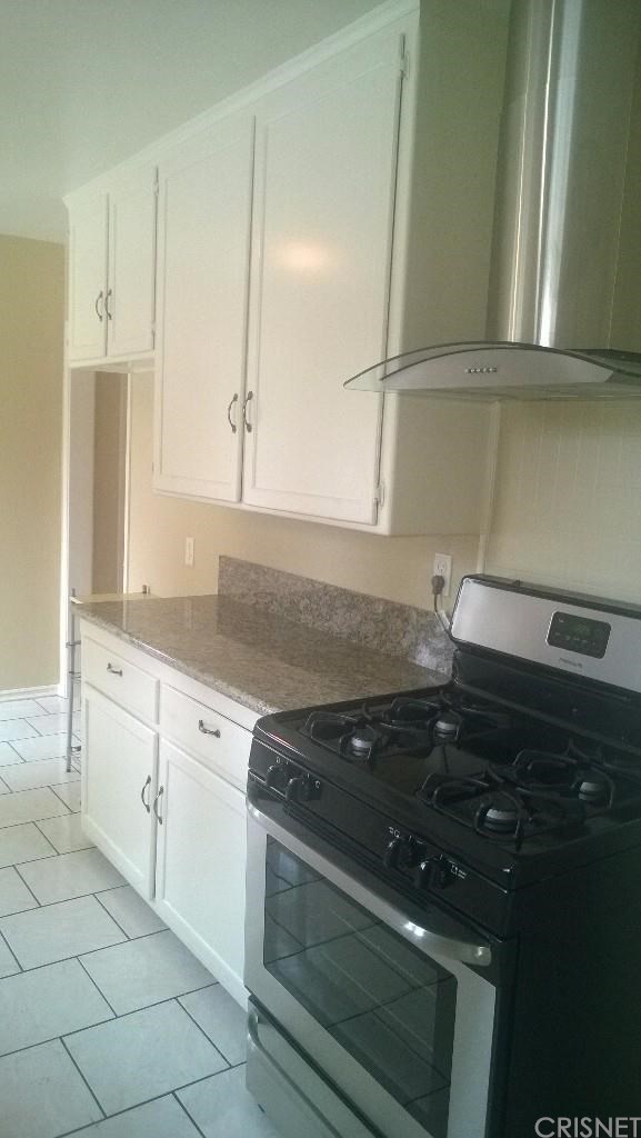 13651 Rayen St, Arleta, CA 91331 photo 8