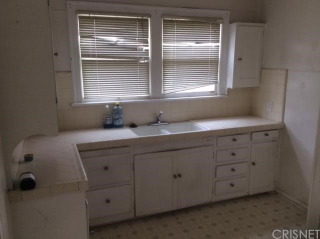 14616 Kittridge St, Van Nuys, CA 91405 photo 6
