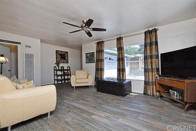 10311 Silverton Ave, Tujunga, CA 91042 photo 5