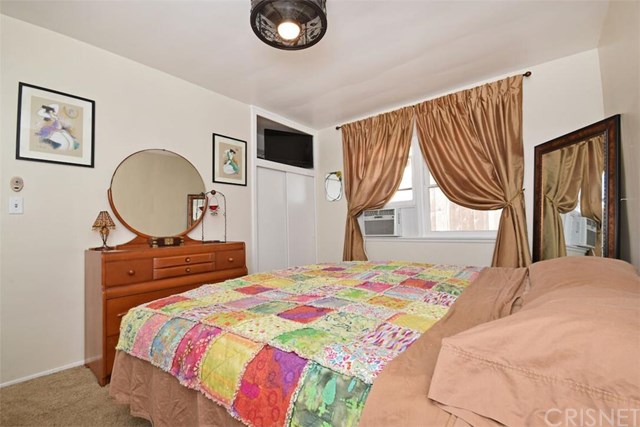 10311 Silverton Ave, Tujunga, CA 91042 photo 17