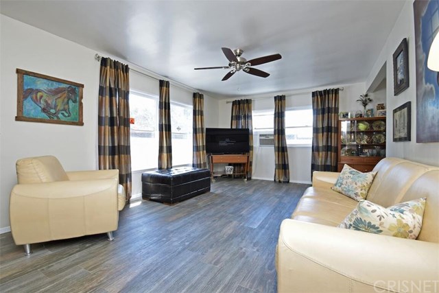 10311 Silverton Ave, Tujunga, CA 91042 photo 4