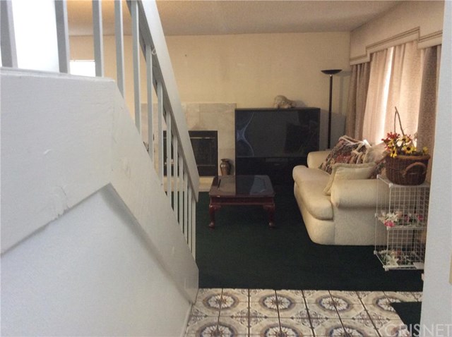 19746 Lull St, Winnetka, CA 91306 photo 13