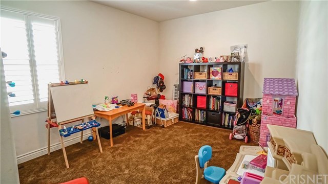 28002 Kenny Ln, Santa Clarita, CA 91350 photo 13