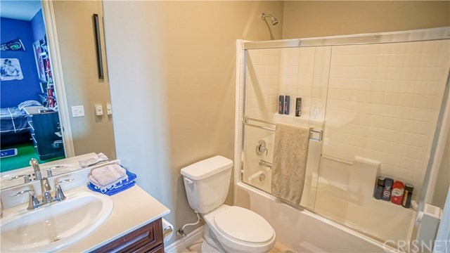 28002 Kenny Ln, Santa Clarita, CA 91350 photo 17