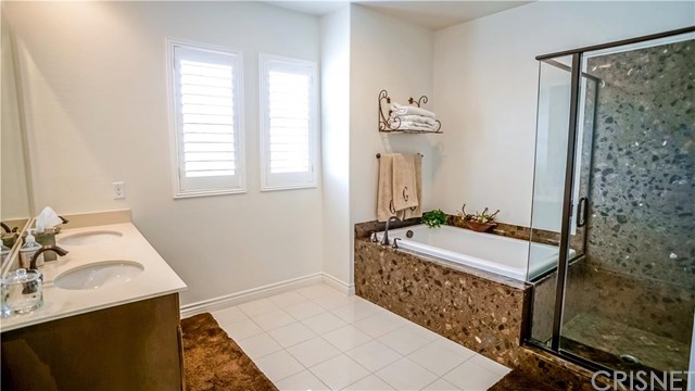 28002 Kenny Ln, Santa Clarita, CA 91350 photo 12