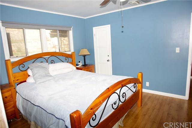 10147 Lanark St, Sun Valley, CA 91352 photo 12
