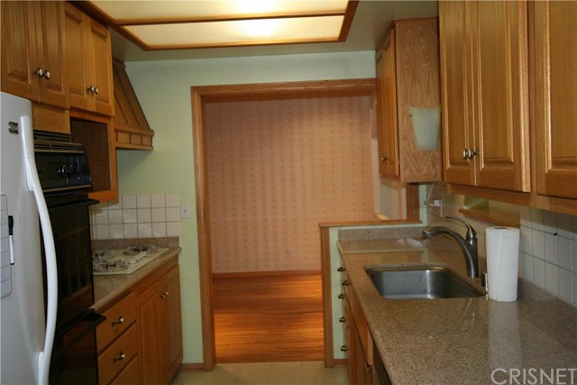 13531 Bromwich St, Arleta, CA 91331 photo 19