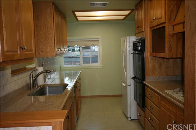 13531 Bromwich St, Arleta, CA 91331 photo 16
