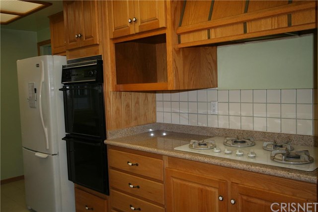 13531 Bromwich St, Arleta, CA 91331 photo 17
