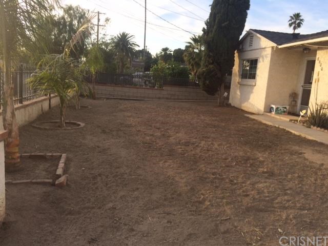 8600 Sharp Ave, Sun Valley, CA 91352 photo 4