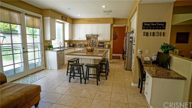 28532 Calex Dr, Valencia, CA 91354 photo 6