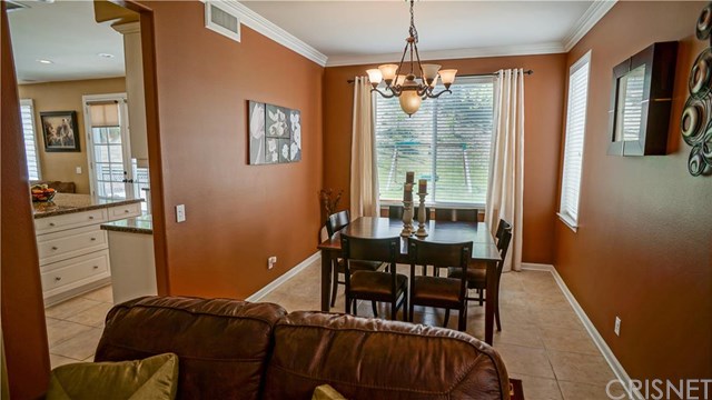 28532 Calex Dr, Valencia, CA 91354 photo 3