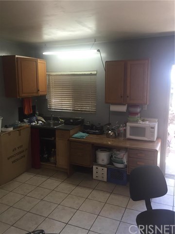 6922 Crebs, Reseda, CA 91335 photo 7