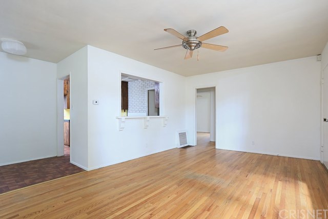 7503 Balcom Ave, Reseda, CA 91335 photo 5