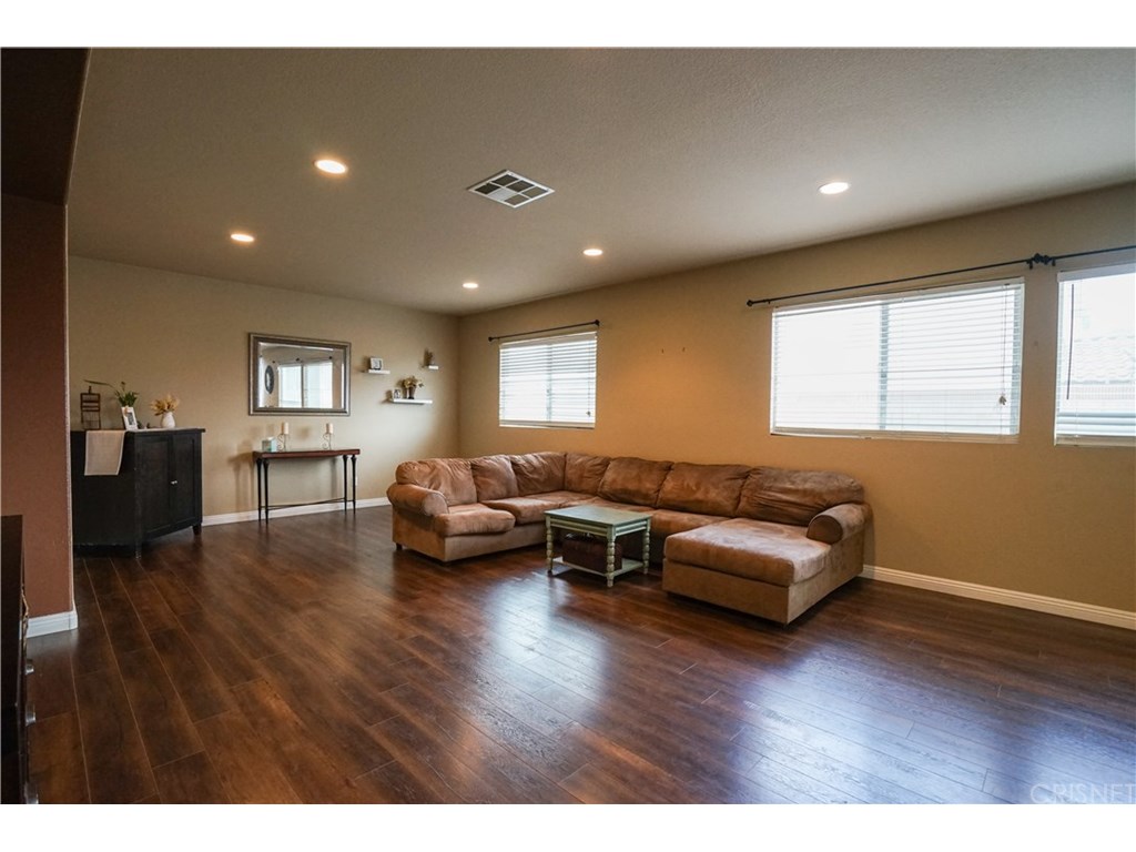 44236 E 16th St, Lancaster, CA 93535 photo 10