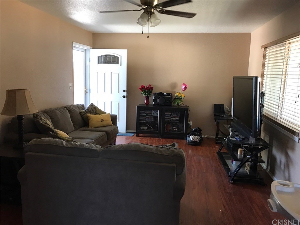 44249 2nd St, Lancaster, CA 93535 photo 5