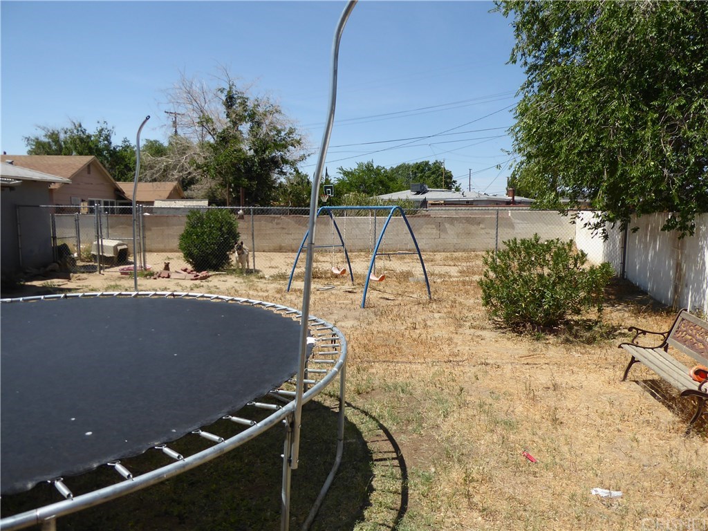 44249 2nd St, Lancaster, CA 93535 photo 14
