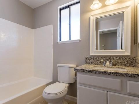 1546 E Kettering St, Lancaster, CA 93535 photo 7