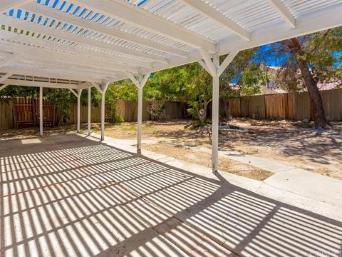 1546 E Kettering St, Lancaster, CA 93535 photo 8