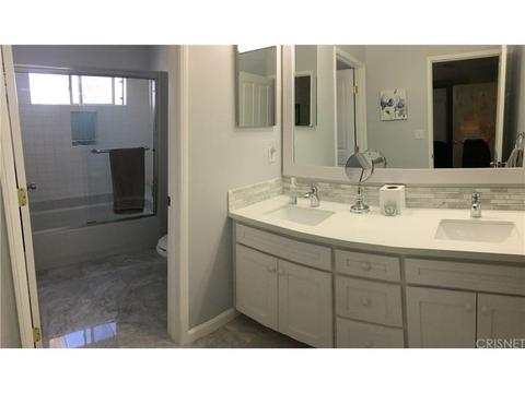 19045 Gault St #2, Reseda, CA 91335 photo 13