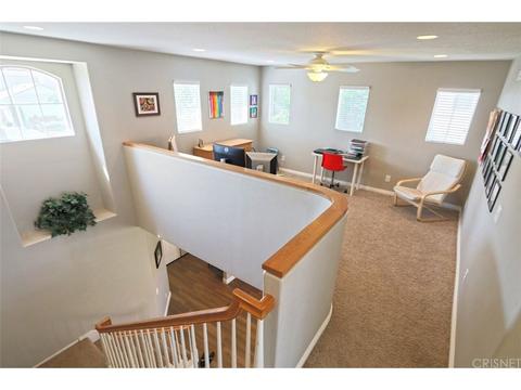 22952 Raintree Ln, Santa Clarita, CA 91390 photo 13