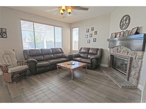 22952 Raintree Ln, Santa Clarita, CA 91390 photo 8