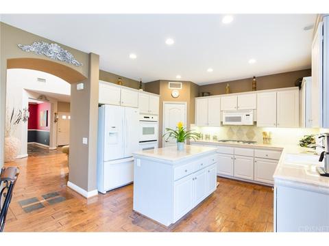 27815 Pine Crest Pl, Castaic, CA 91384 photo 10