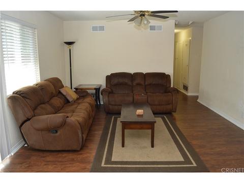 45542 6th St, Lancaster, CA 93535 photo 2
