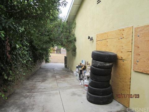 9303 Scotmont Dr, Tujunga, CA 91042 photo 6