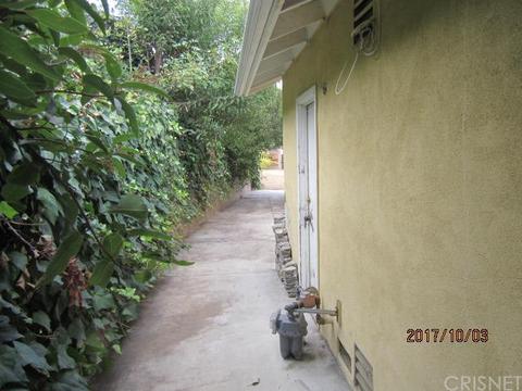 9303 Scotmont Dr, Tujunga, CA 91042 photo 8