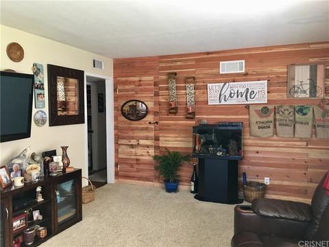 439 E Kildare St, Lancaster, CA 93535 photo 4
