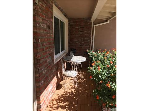439 E Kildare St, Lancaster, CA 93535 photo 3