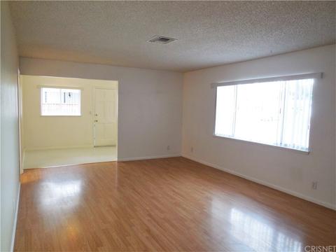 515 E Lingard St, Lancaster, CA 93535 photo 5