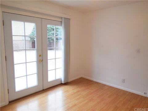 515 E Lingard St, Lancaster, CA 93535 photo 8