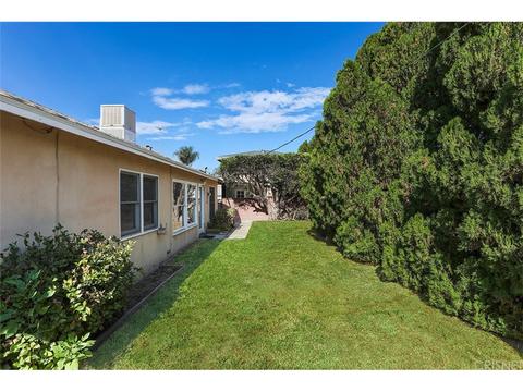 8006 Hesperia Ave, Reseda, CA 91335 photo 5