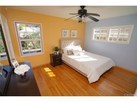 8108 Chimineas Ave, Reseda, CA 91335 photo 6