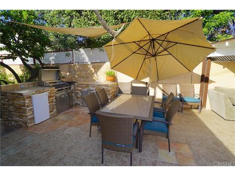 8108 Chimineas Ave, Reseda, CA 91335 photo 9